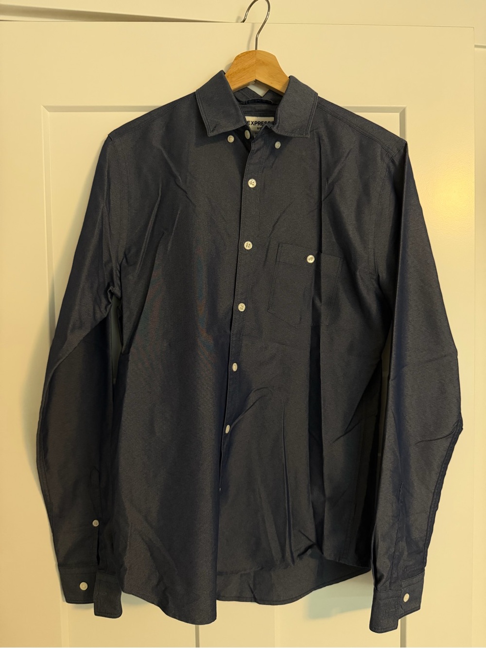Express 1MX Men’s Fitted Blue Chambray Button-Down Shirt – Size S